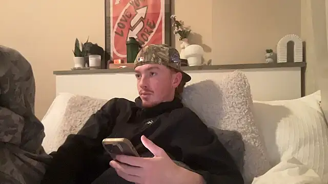 younghungginger online show from December 2024 11:14:01 PM