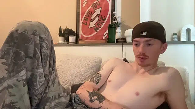 younghungginger online show from December 2024 07:22:01 PM