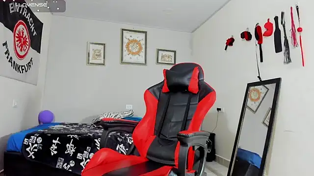 AlejoKhalifa  online show from October 2025 10:16:02 AM