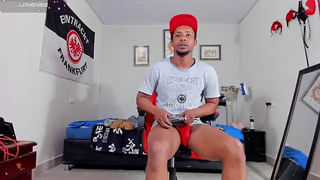 AlejoKhalifa  online show from November 2025 10:27:01 AM