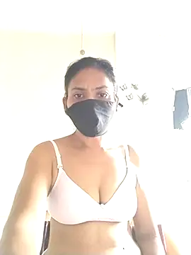 sunita6009 online show from July 2026 04:42:01 AM
