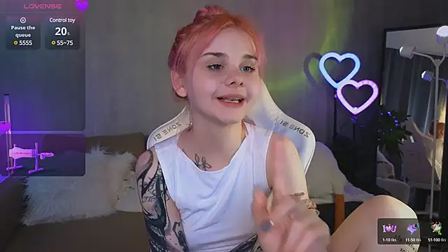 Britney Lynch online show from March 2025 04:16:02 AM