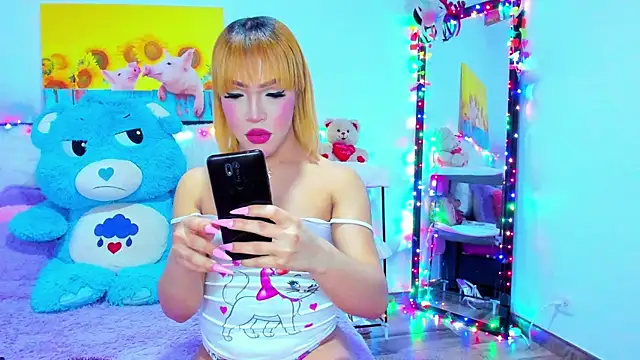 Candy Candy   online show from February 2026 03:03:01 AM