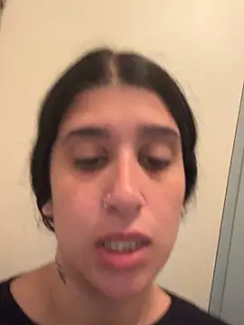 Snapshot of lylyacachonda chatting on June 2026 01:05:02 PM lylyacachonda online show from June 2026 01:05:02 PM