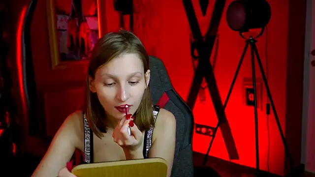 EllaHorton online show from March 2026 05:06:01 PM