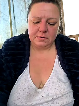 Snapshot of jusichka chatting on March 2026 06:18:02 AM jusichka online show from March 2026 06:18:02 AM