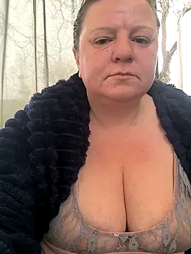 Snapshot of jusichka chatting on April 2026 06:40:01 AM jusichka online show from April 2026 06:40:01 AM