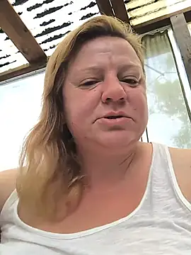 Snapshot of jusichka chatting on June 2026 05:02:01 AM jusichka online show from June 2026 05:02:01 AM