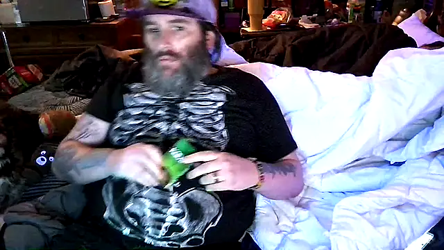 LocaIGhost online show from November 2025 06:23:01 AM