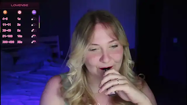 Snapshot of sensual_girrrl chatting on July 2026 12:07:01 AM sensual girrrl online show from July 2026 12:07:01 AM