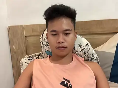 Snapshot of Asiantwink21 chatting on September 2025 07:33:02 AM Asiantwink21 online show from September 2025 07:33:02 AM