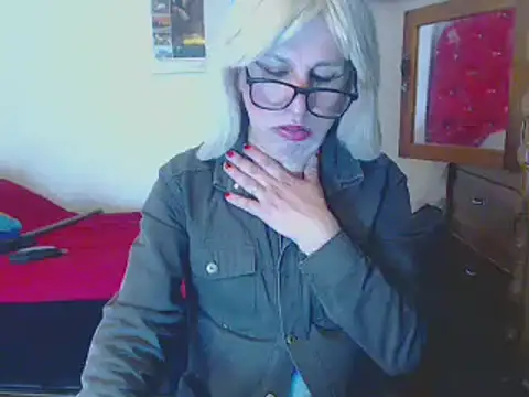 LorenJade online show from December 2024 11:42:02 PM