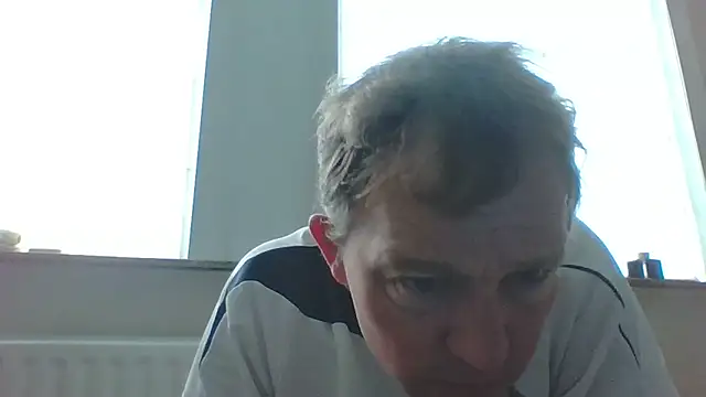 Snapshot of bertolini chatting on March 2026 07:56:01 AM bertolini online show from March 2026 07:56:01 AM