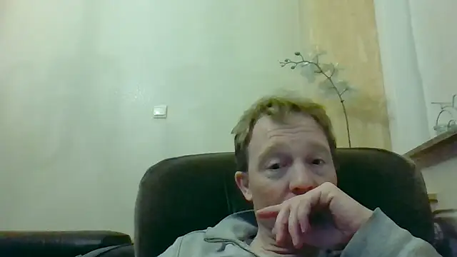 Snapshot of bertolini chatting on March 2026 10:04:02 PM bertolini online show from March 2026 10:04:02 PM