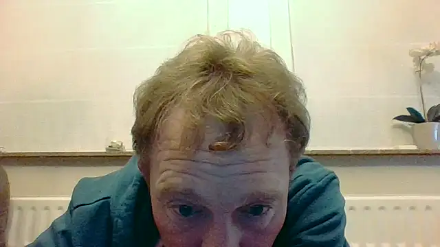 Snapshot of bertolini chatting on March 2026 09:47:02 PM bertolini online show from March 2026 09:47:02 PM