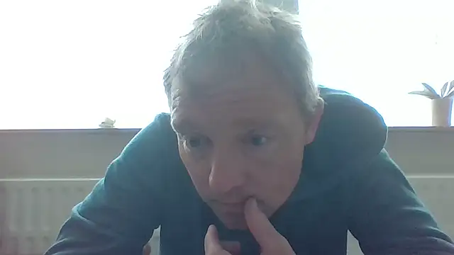 Snapshot of bertolini chatting on March 2026 01:01:01 PM bertolini online show from March 2026 01:01:01 PM