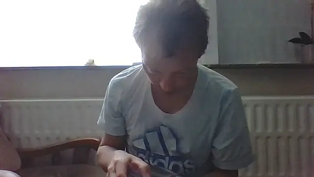 Snapshot of bertolini chatting on April 2026 06:19:01 AM bertolini online show from April 2026 06:19:01 AM