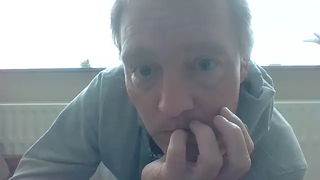 Snapshot of bertolini chatting on April 2026 01:18:01 PM bertolini online show from April 2026 01:18:01 PM