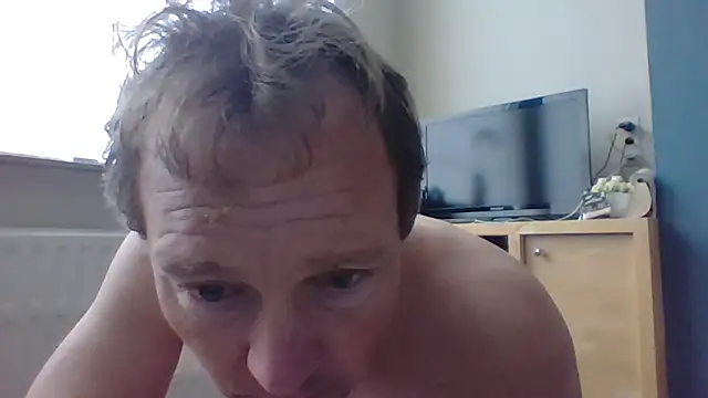 Snapshot of bertolini chatting on April 2026 08:06:02 AM bertolini online show from April 2026 08:06:02 AM
