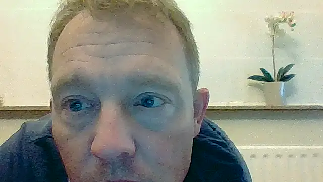 Snapshot of bertolini chatting on May 2026 08:59:02 PM bertolini online show from May 2026 08:59:02 PM