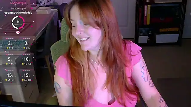 Snapshot of pinkmatter666 chatting on December 2024 11:28:01 PM pinkmatter666 online show from December 2024 11:28:01 PM