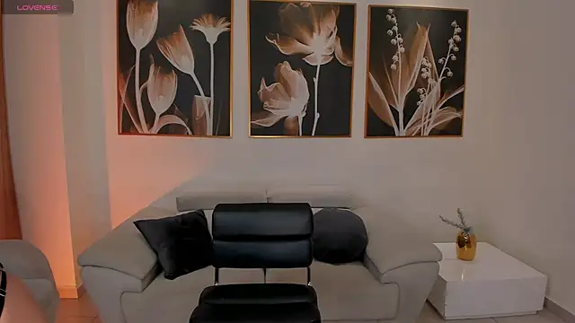 GigiLee  online show from December 2024 11:53:01 AM