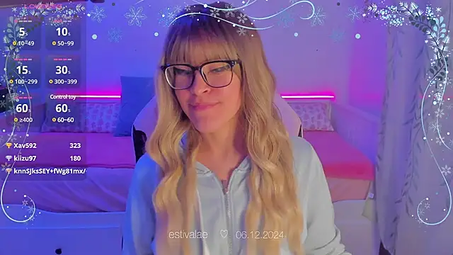 estivalae online show from December 2024 10:19:01 PM