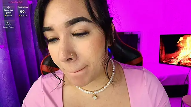 Snapshot of leahtemptation3 chatting on October 2025 06:54:01 AM leahtemptation3 online show from October 2025 06:54:01 AM