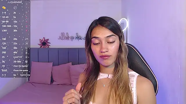 Jenner tay online show from May 2026 02:40:01 AM