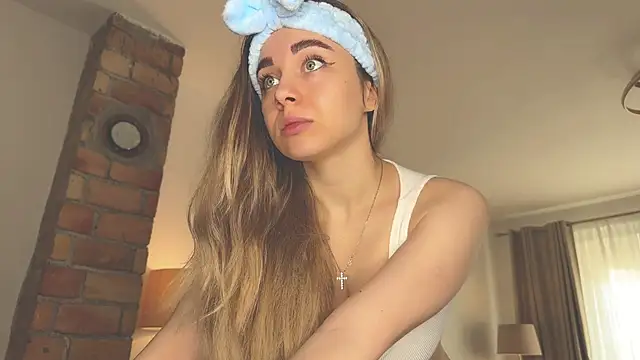 Snapshot of hotexclusive_ chatting on December 2024 06:52:01 AM hotexclusive  online show from December 2024 06:52:01 AM