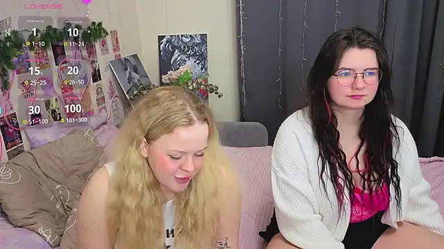 Snapshot of ss-katekisa-ss chatting on April 2026 06:55:01 PM ss-katekisa-ss online show from April 2026 06:55:01 PM