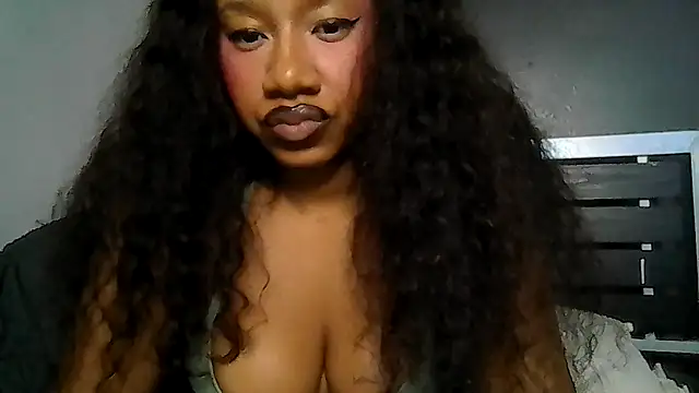 Snapshot of goddessdaisysky chatting on June 2026 05:14:01 AM goddessdaisysky online show from June 2026 05:14:01 AM