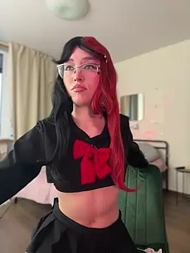 Snapshot of Evangeline_Lawrence_ chatting on December 2024 12:50:02 PM Evangeline Lawrence online show from December 2024 12:50:02 PM