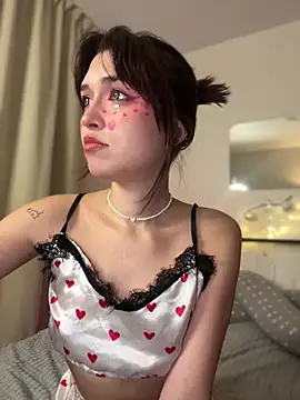 Snapshot of Evangeline_Lawrence_ chatting on March 2025 09:56:02 PM Evangeline Lawrence online show from March 2025 09:56:02 PM