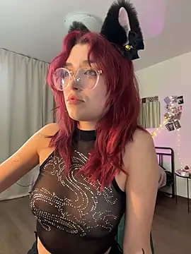 Snapshot of Evangeline_Lawrence_ chatting on November 2025 05:46:02 PM Evangeline Lawrence online show from November 2025 05:46:02 PM