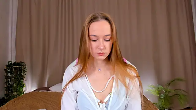 Sweett Monica online show from September 2025 12:04:01 AM