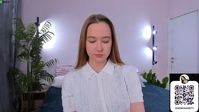 Sweett Monica online show from May 2026 01:02:02 AM