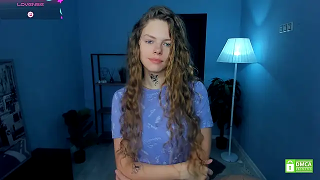 RayaNenlia online show from December 2025 05:02:02 AM