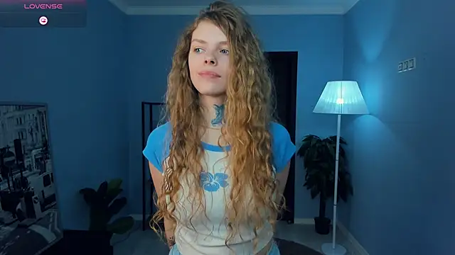 RayaNenlia online show from February 2026 06:40:02 AM