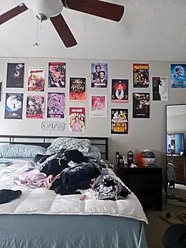 honeeyyy pot online show from March 2025 05:27:01 PM