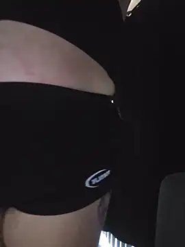 honeeyyy pot online show from December 2025 11:32:01 PM