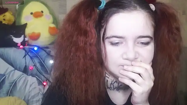 Snapshot of Yours_good_mood chatting on March 2026 01:33:02 AM Yours good mood online show from March 2026 01:33:02 AM