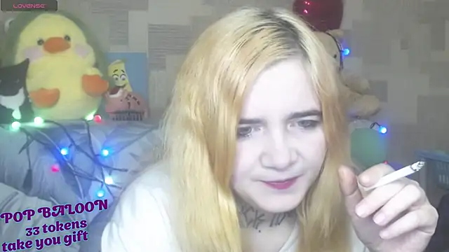 Snapshot of Yours_good_mood chatting on April 2026 02:47:01 AM Yours good mood online show from April 2026 02:47:01 AM