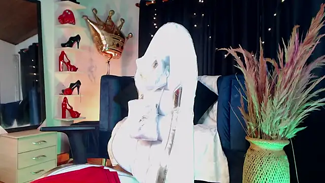 Snapshot of KorayRoussel chatting on March 2025 03:49:02 PM KorayRoussel online show from March 2025 03:49:02 PM