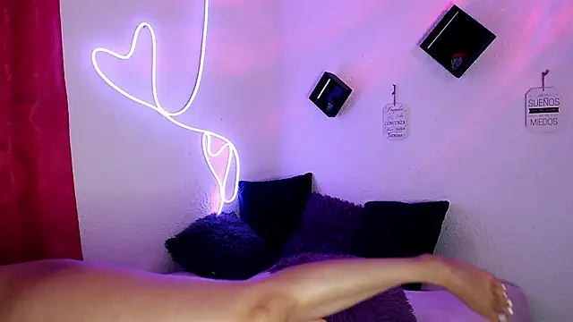 Snapshot of agatha_lovee chatting on March 2025 06:11:02 PM agatha lovee online show from March 2025 06:11:02 PM