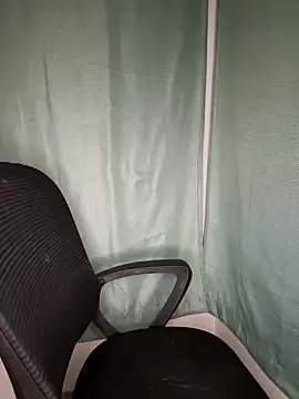 Snapshot of CharismaaBanx chatting on February 2025 02:58:01 AM CharismaaBanx online show from February 2025 02:58:01 AM