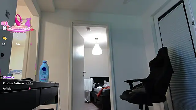 Snapshot of Hot_ToyBoy6974 chatting on April 2026 03:39:01 AM Hot ToyBoy6974 online show from April 2026 03:39:01 AM