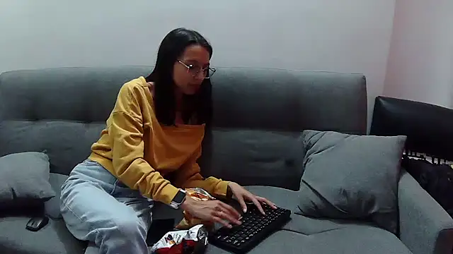 Katalleya jyj online show from February 2025 09:52:02 PM