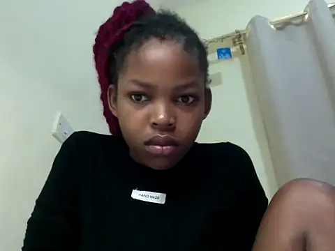 Snapshot of queen-sasha chatting on April 2026 07:13:02 AM queen-sasha online show from April 2026 07:13:02 AM