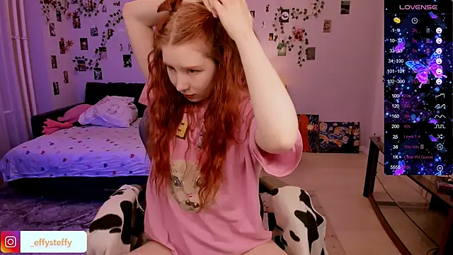 Snapshot of CallMeEffy1 chatting on March 2025 03:32:02 AM CallMeEffy1 online show from March 2025 03:32:02 AM